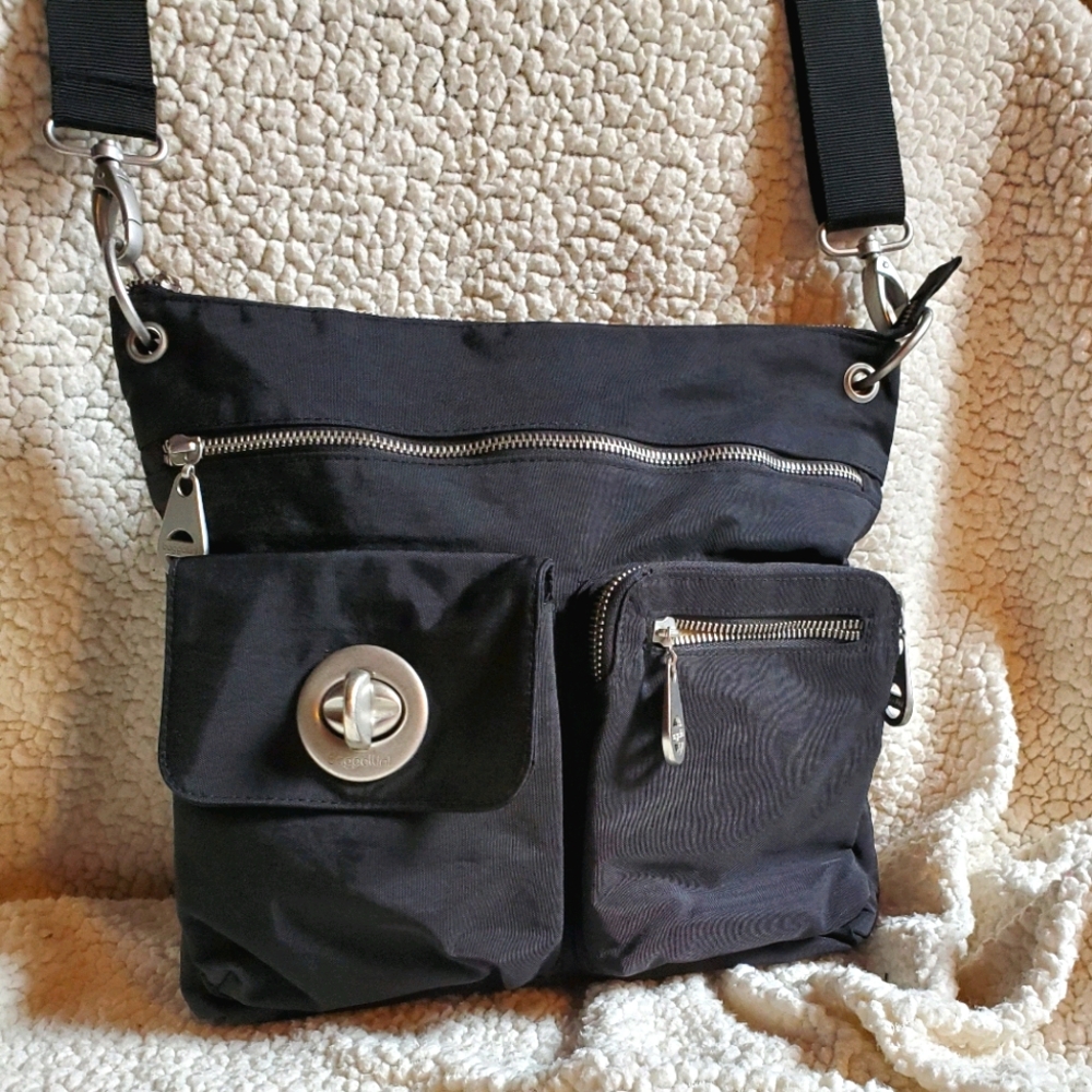 Baggallini Black Crossbody Bag